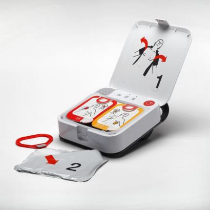 Lifepak CR2 automatic defibrillator
