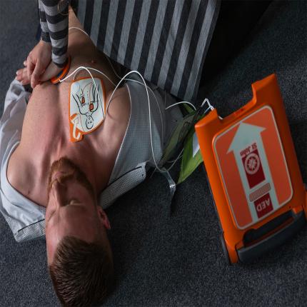 Defibrillator - St John G5 Fully Automatic with CPR Feedback